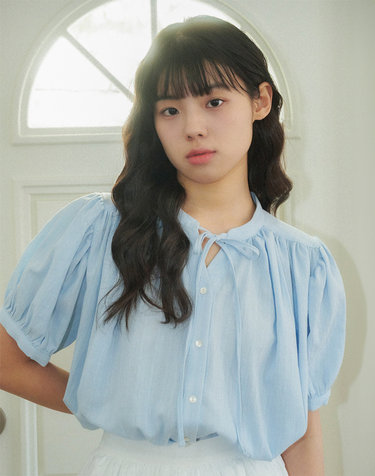 24SS_ 렌느 셔링 블라우스 Reine shirring blouse (Sky blue)