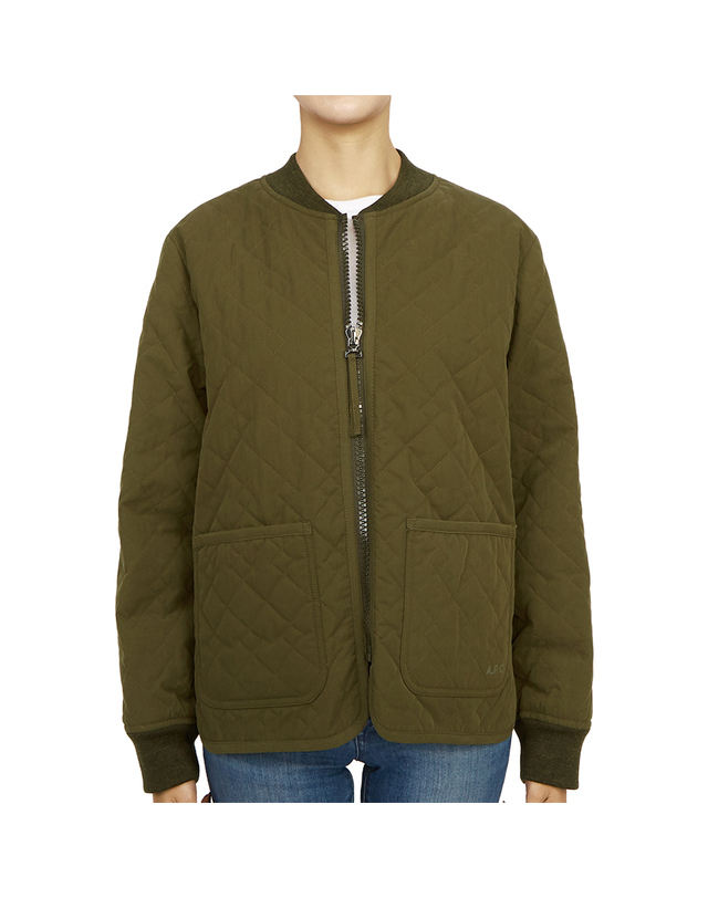 아페쎄 아페쎄 COETZ F02838 JAC KAKI MILITAIRE 여자 퀼팅 자켓 착용컷