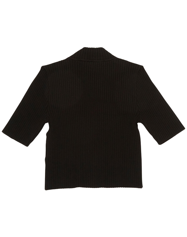 꾸레쥬 꾸레쥬 323MPU071FI0001 BLACK 여성 크롭 반팔 니트 착용컷