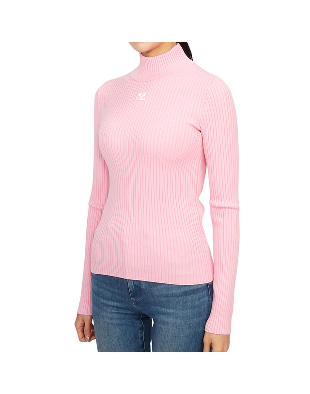 꾸레쥬 꾸레쥬 422MPU022FI0001 ROSE 여성 터틀넥 니트 착용컷