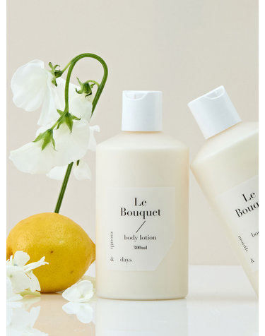 먼스앤데이즈 퍼퓸케어 바디로션 르 부케 플로럴향 300ml