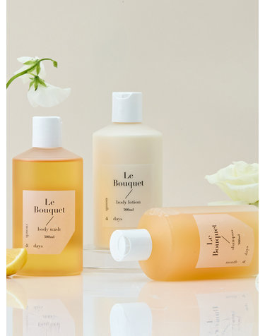 [3SET] 먼스앤데이즈 퍼퓸케어 르 부케 플로럴향 300ml(샴푸 300ml+바디워시 300ml + 바디로션 300ml)