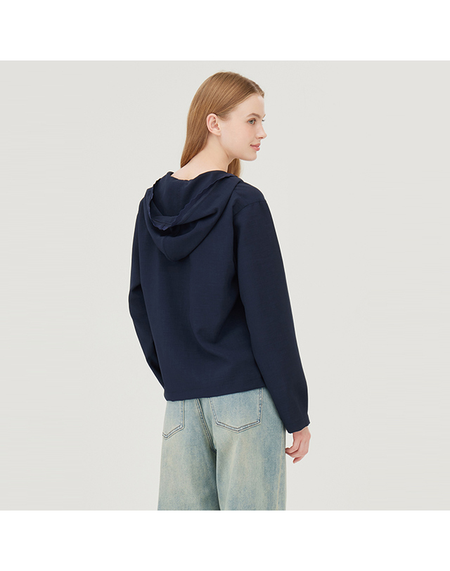 베네통 [Online Exclusive] 스캘럽 후드 블라우스_BABLE1541NY 착용컷