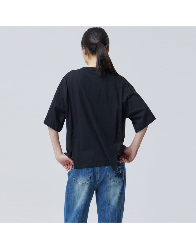 베네통 [Online Exclusive] 보트 엠보 프린팅 티셔츠_BATSE6631BK 착용컷