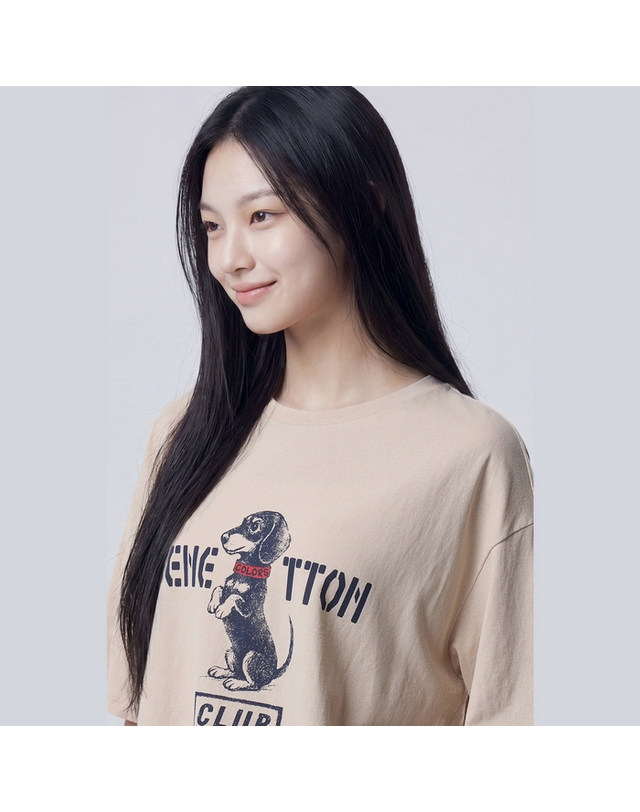 베네통 퍼피 프린팅 루즈핏 반팔 티셔츠_BATS71631BE 착용컷