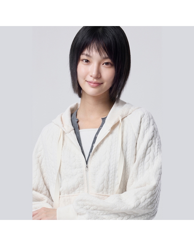 베네통 [Online Exclusive] 케이블 후드 집업 점퍼_BAJPE1661IV 착용컷