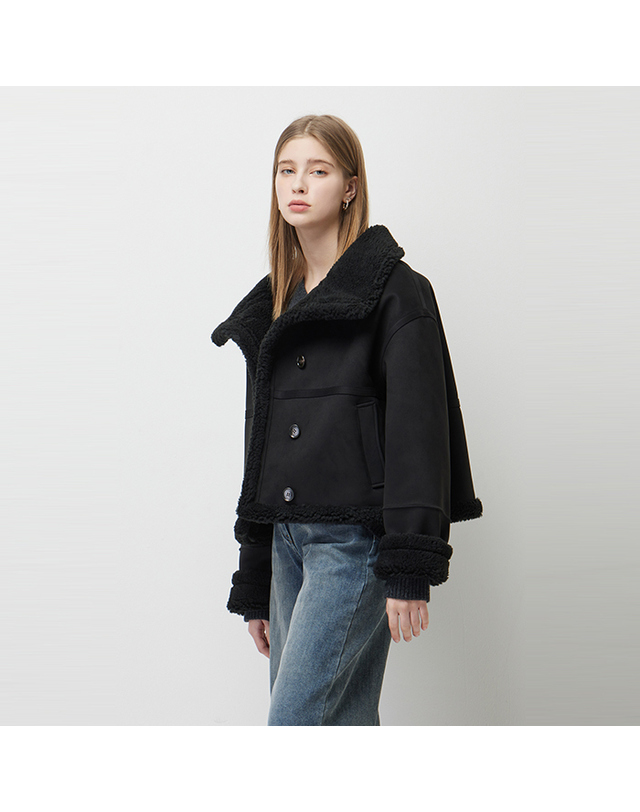 시슬리 [Online Exclusive] 하이넥 숏 무스탕_SALEE2561BK 착용컷