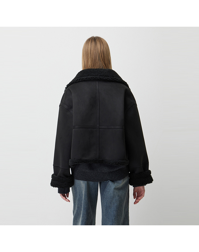시슬리 [Online Exclusive] 하이넥 숏 무스탕_SALEE2561BK 착용컷