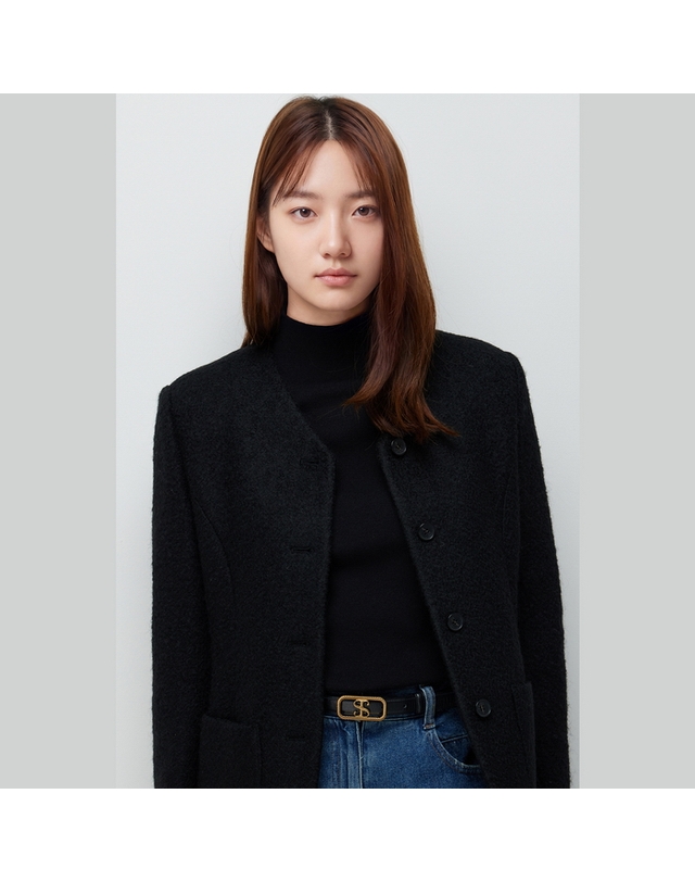 시슬리 노카라 브이넥 부클 자켓_SAJKE1661BK 착용컷