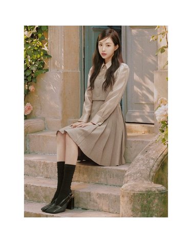 [갤러리아] [26S/S]셔츠 배색 뷔스티에 플리츠 원피스(GS3A0OP231)