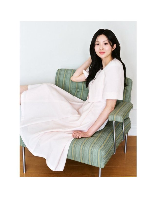 제이제이지고트 JJ JIGOTT [갤러리아] [*26S/S]스퀘어 플레어 원피스 +재킷 세트(GS4A0OP311) 착용컷