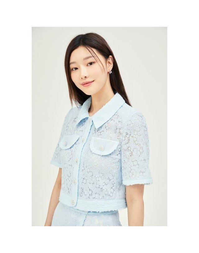 제이제이지고트 JJ JIGOTT [갤러리아] 레이스 플랩 장식 크롭 재킷(GP5A0JK501) 착용컷