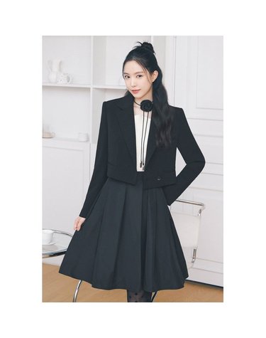 [갤러리아] 테일러드 칼라 크롭 재킷(GN9A0JK50)*