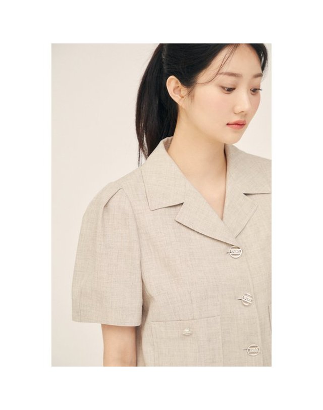 제이제이지고트 JJ지고트_ [갤러리아] 퍼프 하프 슬리브 크롭 재킷(GP5A0JK521)* 착용컷