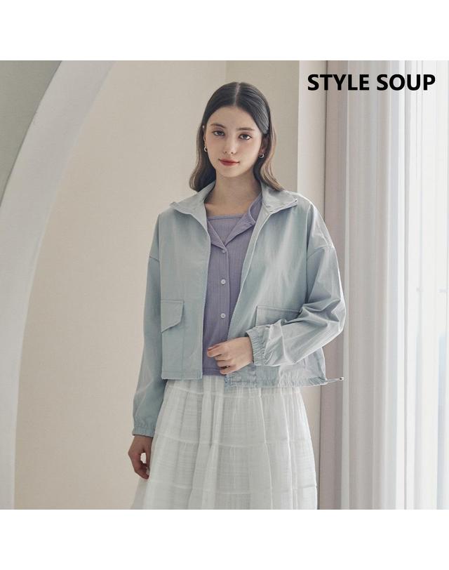 숲 [SOUP] 윈드브레이크 크롭 점퍼 (SB3JPE1) 착용컷