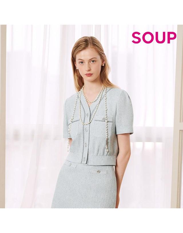 숲 [SOUP] 노 칼라 트위드 크롭 재킷 (SZ4JKM1) 착용컷