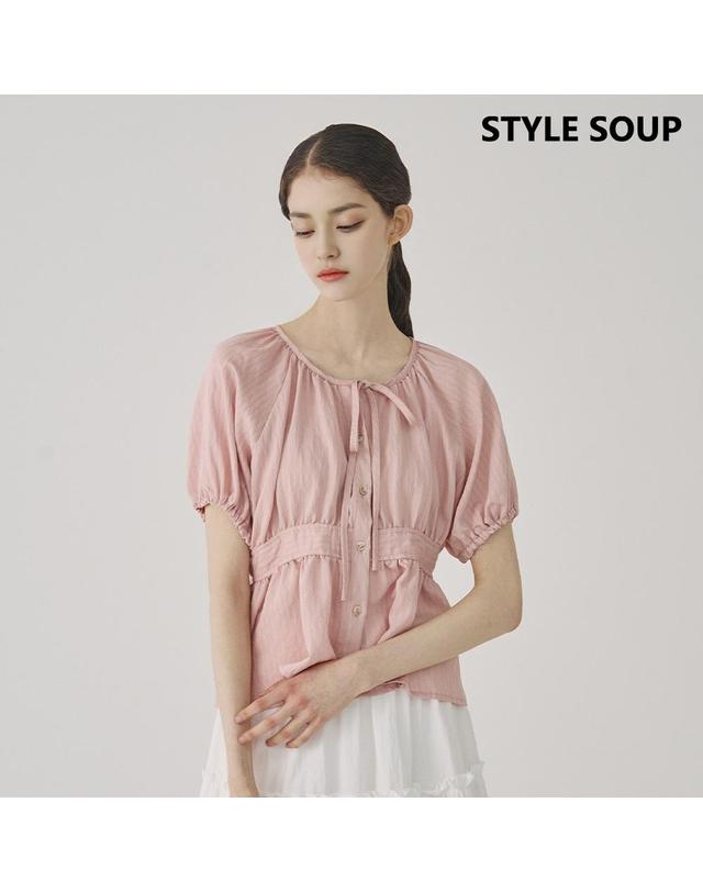 숲 [SOUP] 스트랩 셔링 블라우스 (SB7SSE2) 착용컷