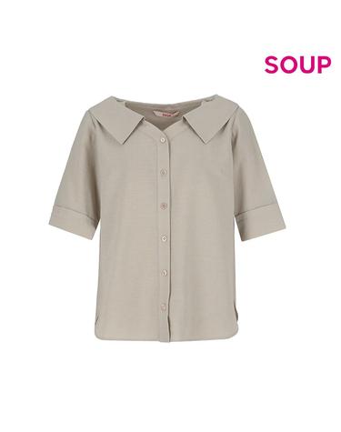 [SOUP] 클래식 와이드 플랫 카라 V넥 블라우스 (OA7SSQ1)