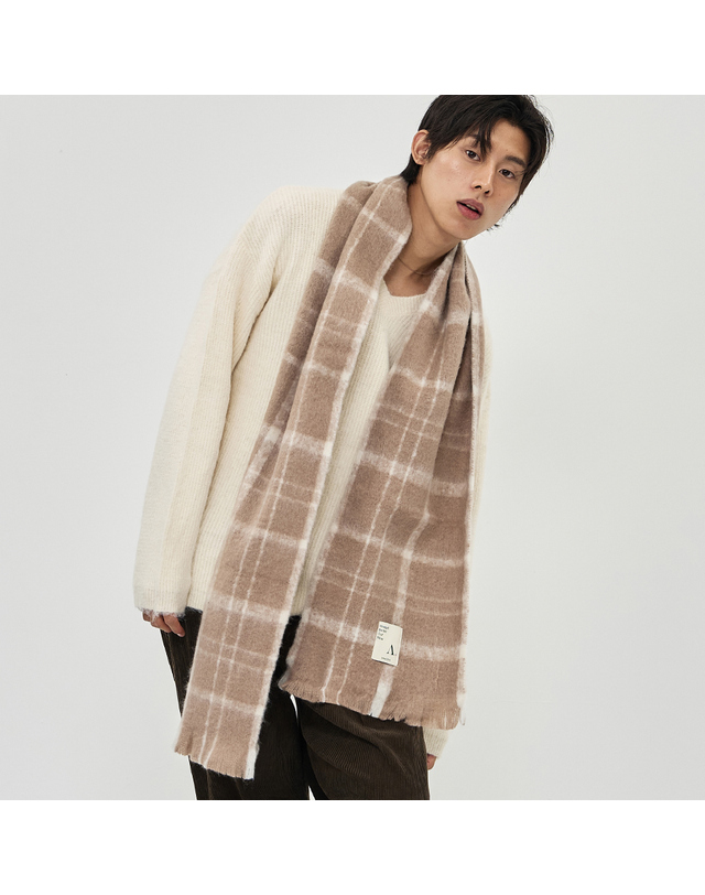 에이본 투톤 체크 머플러 세피아 착용컷