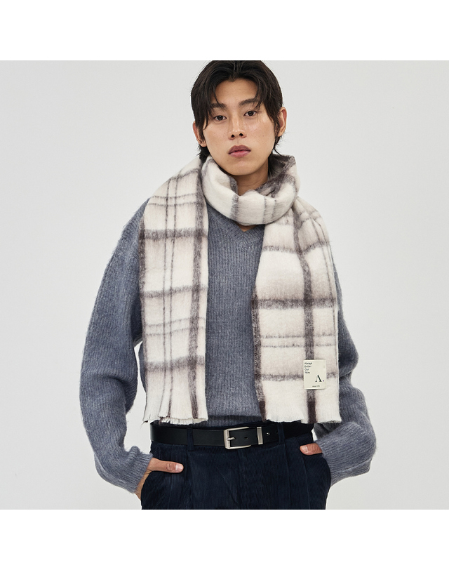 에이본 투톤 체크 머플러 화이트 착용컷