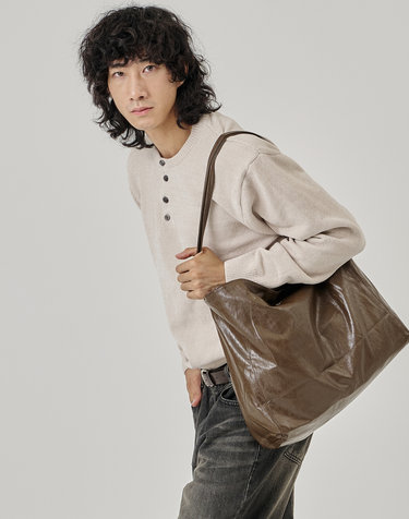 피오 페이크레더 숄더백 브라운