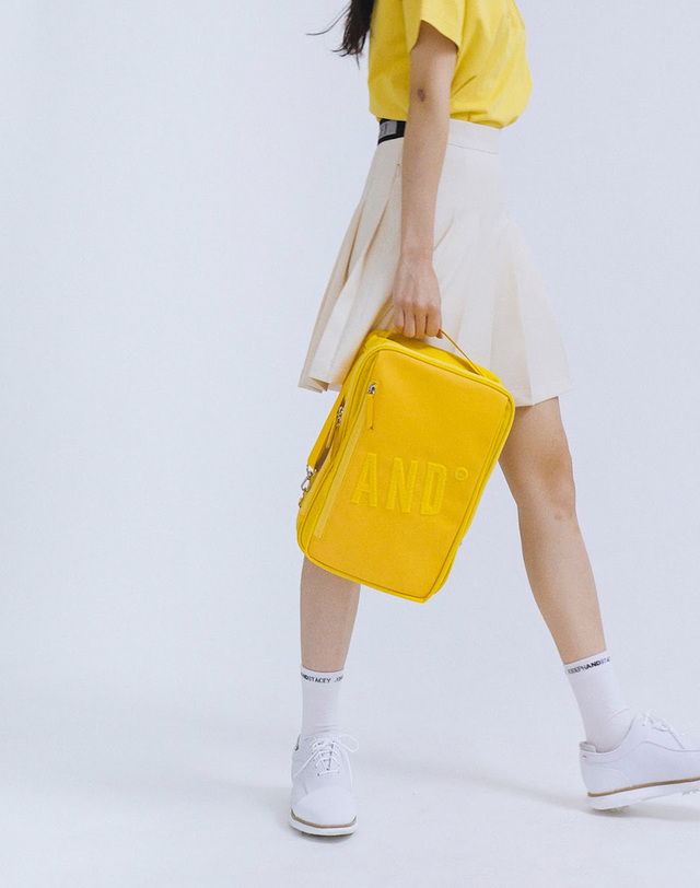 앤드골프 Sports Bag Yellow 착용컷