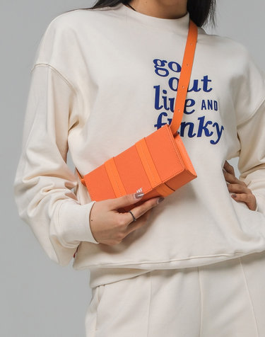 Hip and Shoulder Orange