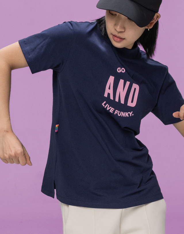 앤드골프 Mock Neck Big Logo T shirts Navy 착용컷