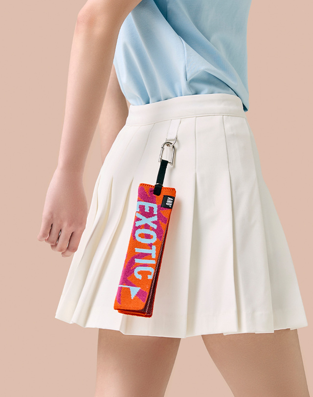 앤드골프 Pleats Ball Towel Exotic Sky Blue 착용컷