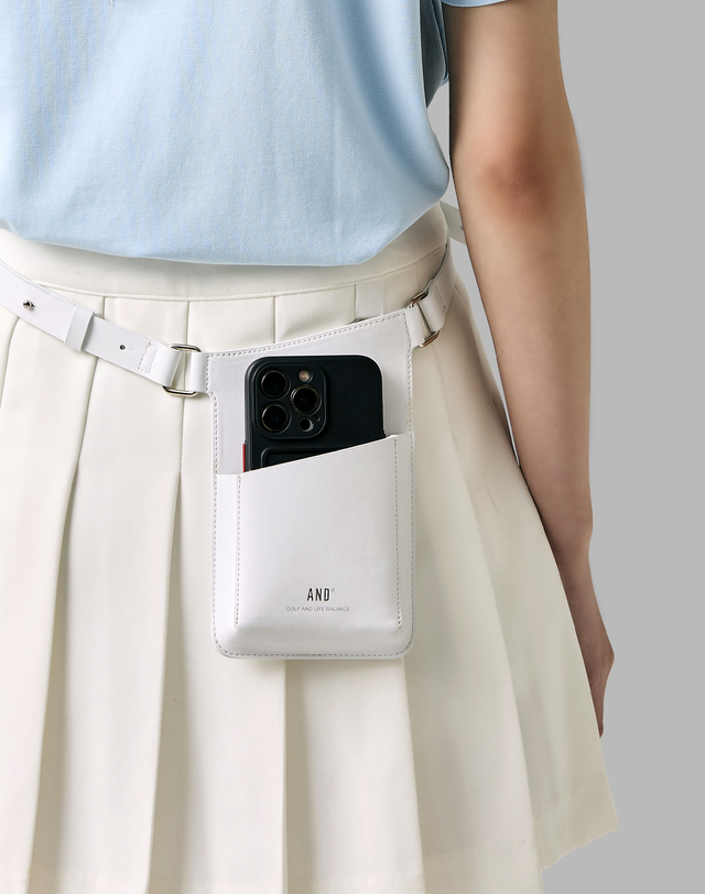 앤드골프 2ways Leather Phone Bag White 착용컷