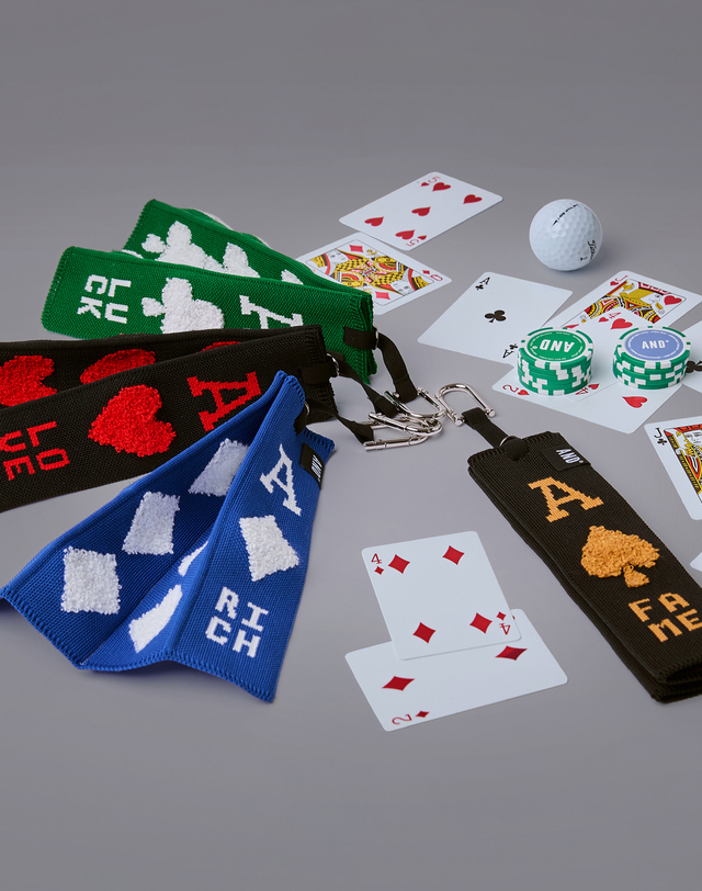 앤드골프 Pleats Ball Towel Terry Spade Gold 착용컷