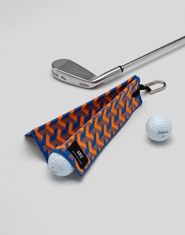 앤드골프 Pleats Ball Towel Geometry Blue 착용컷