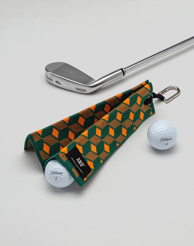 앤드골프 Pleats Ball Towel Cube Green 착용컷