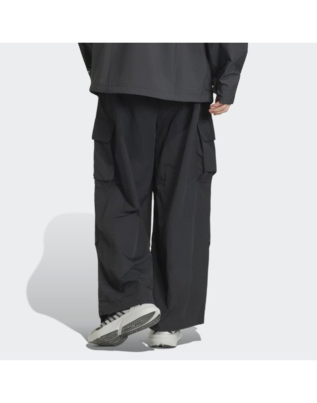 아디다스 [갤러리아] [MENS SPORTSWEAR] 시티 테크 윈드브레이커 팬츠 (KE8066) 착용컷