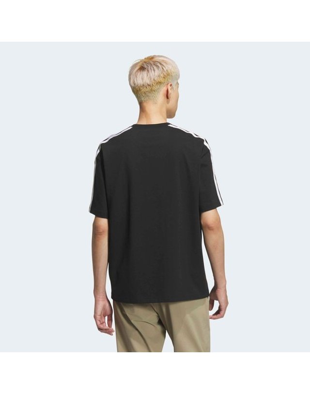 아디다스 [갤러리아] [MENS SPORTSWEAR] 에센셜 플러스 루즈핏 3S 반팔티 (KF3736) 착용컷