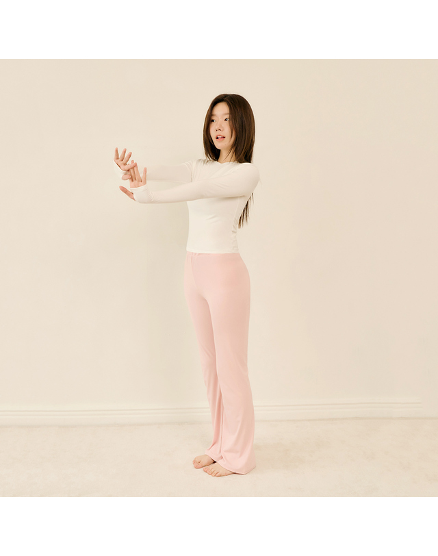 마른파이브 날마다 부츠컷 트레이닝 팬츠 착용컷
