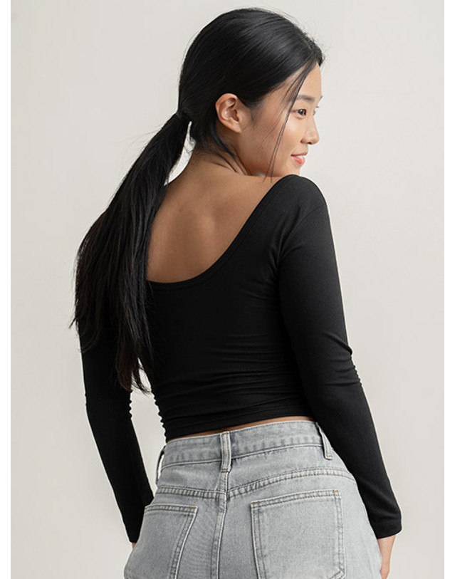 마른파이브 히트터치 슬림핏 딥 U넥 크롭 티셔츠 착용컷