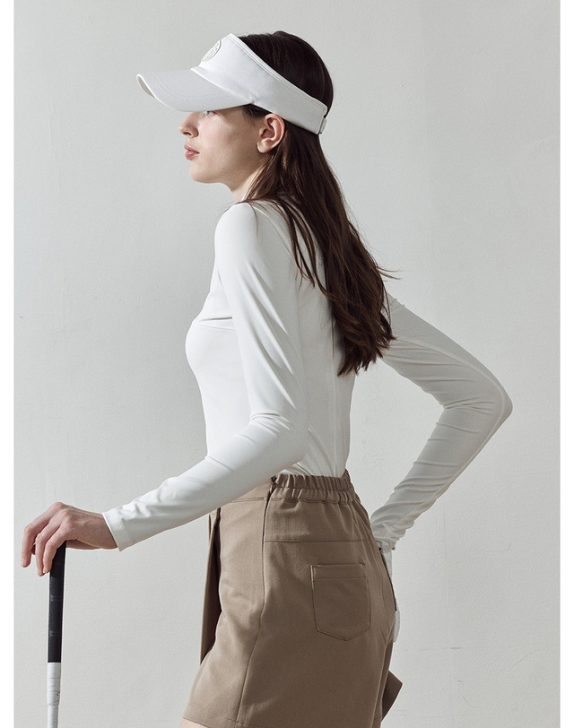 로드로아르 슬림 소프트 폴라 티셔츠 WHITE 착용컷