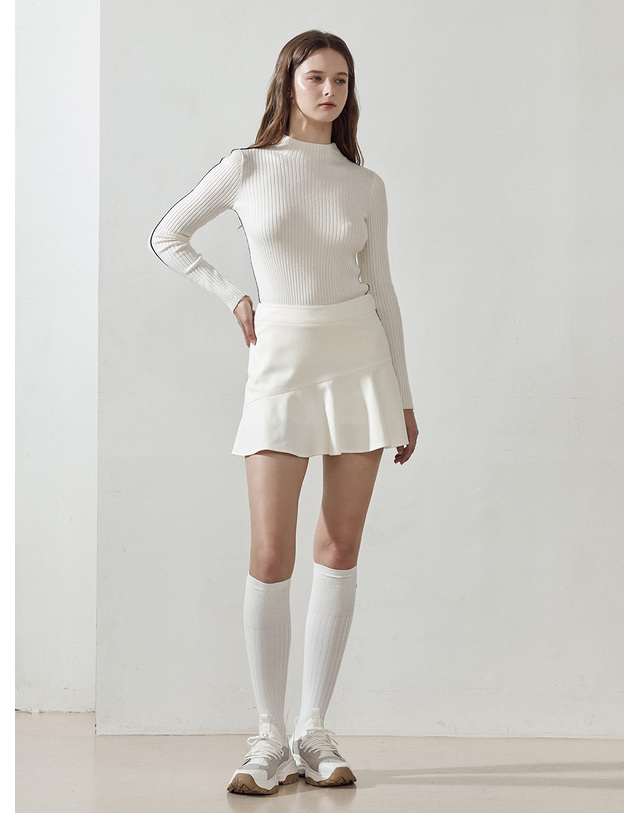 로드로아르 울 라이크 사선 절개 플레이 스커트 IVORY 착용컷