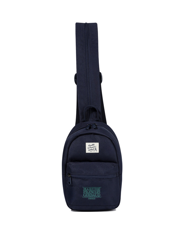 마리떼 키즈 마리떼 키즈 KIDS 2WAY SLING BAG navy 착용컷