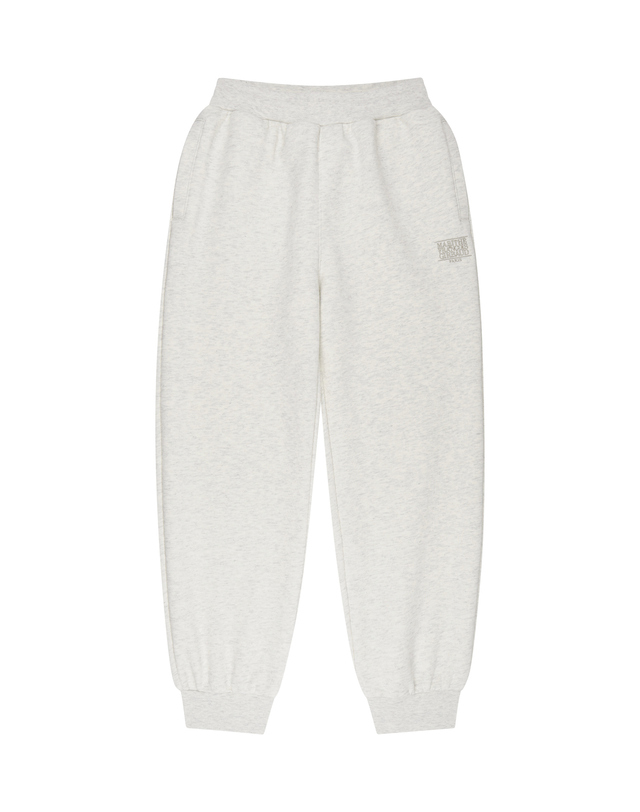 마리떼 키즈 마리떼 키즈 KIDS CLASSIC LOGO SWEAT PANTS oatmeal 착용컷