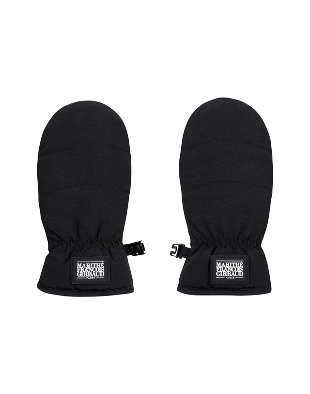 마리떼 키즈 마리떼 키즈 KIDS CLASSIC LOGO PADDING MITTEN black 착용컷