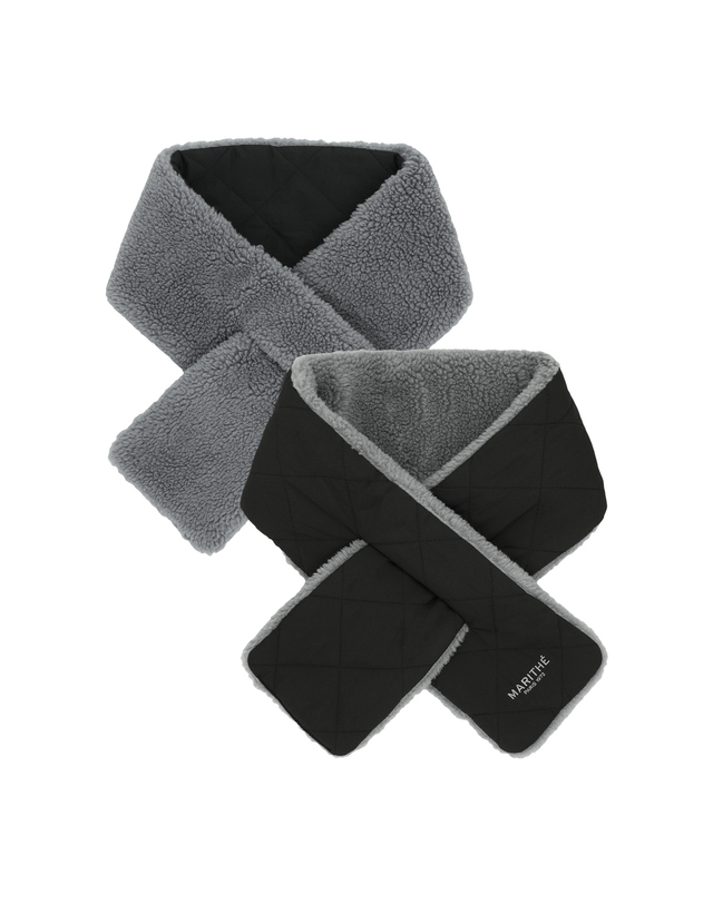 마리떼 키즈 마리떼 키즈 KIDS CLASSIC LOGO REVERSIBLE MUFFLER black 착용컷