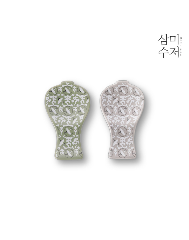 삼미수저 청자 백자 세라믹 부부수저 선물세트 4P 착용컷