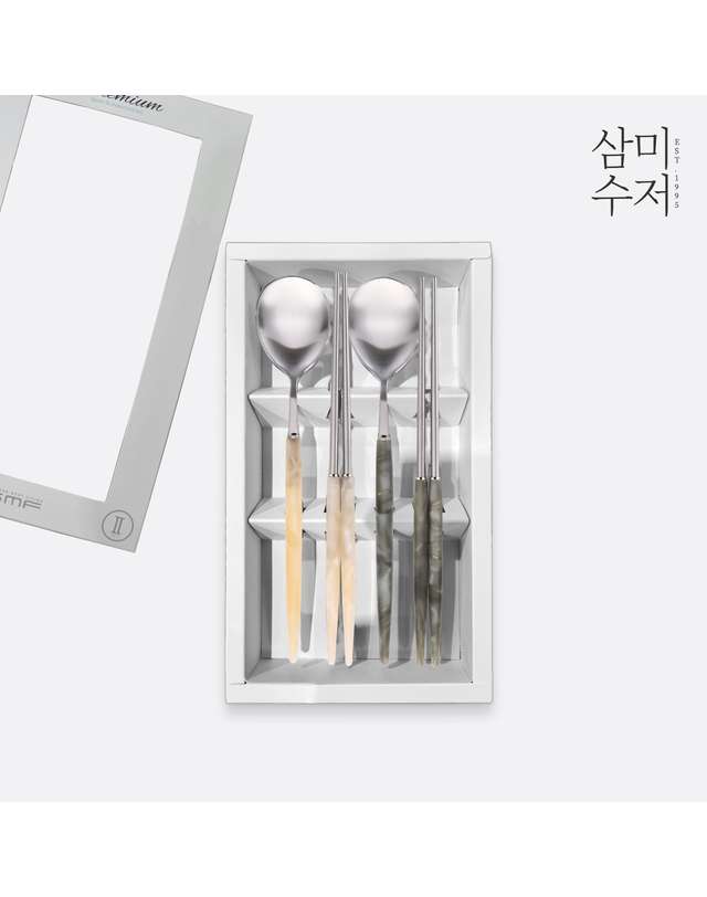삼미수저 펄 스모키 아크릴 부부수저세트 2벌세트(2가지 컬러 선택) 착용컷