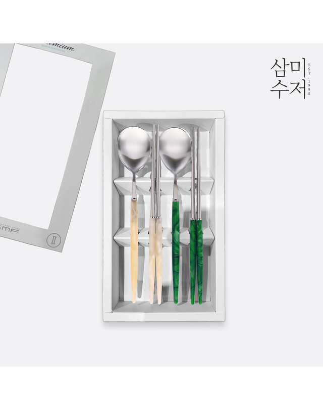 삼미수저 펄 스모키 아크릴 부부수저세트 2벌세트(2가지 컬러 선택) 착용컷