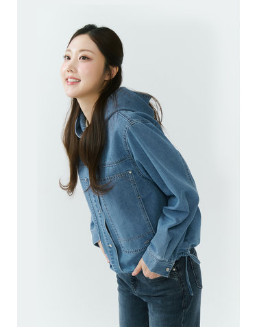 [26SS] 여성) 난스판 인디고 오버핏 후드형 데님 자켓 DJ AQ1DDJ152-LB