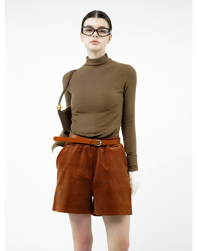 챈세스노이 포 우먼 챈세스노이 포 우먼 Corduroy Banding Shorts - Red Brown /W244PT03RB 착용컷