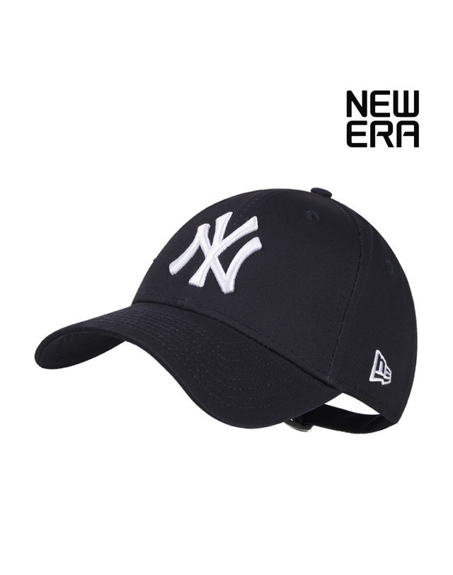 뉴에라 뉴에라 MLB 모자 리그 에센셜 뉴욕 양키스 볼캡 네이비 10531939 착용컷
