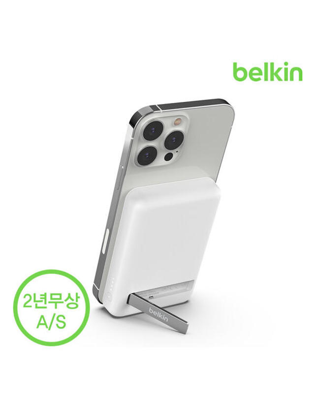 벨킨 [벨킨][당일발송] 아이폰 5000mAh 맥세이프 마그네틱 무선 충전 보조배터리+스탠드 / BPD004bt 착용컷
